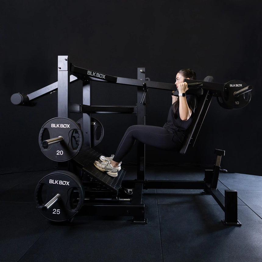 Plate Loaded Pendulum Squat