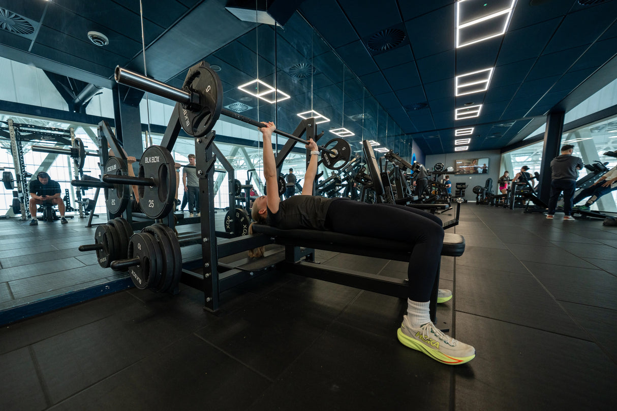 BLK BOX Olympic Flat Bench – frame and foot detail