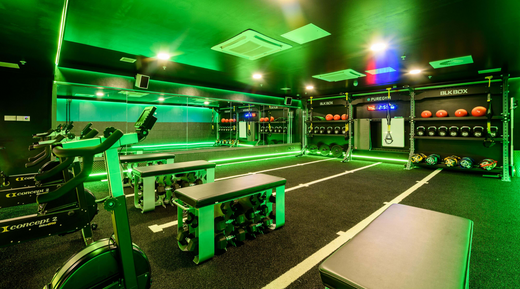 PureGym London Wall-BLK BOX