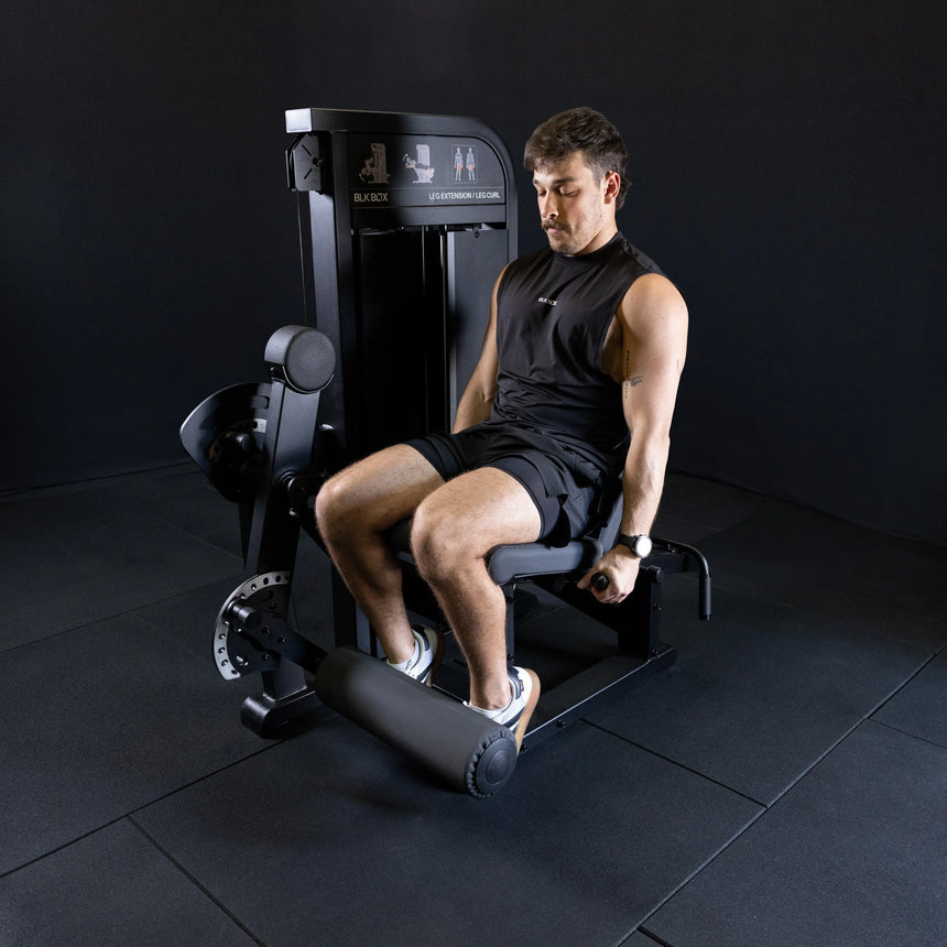 Pin Select Leg Extension/Curl