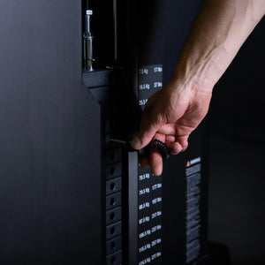 Pin Select V Squat