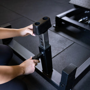 Plate Loaded Pendulum Squat
