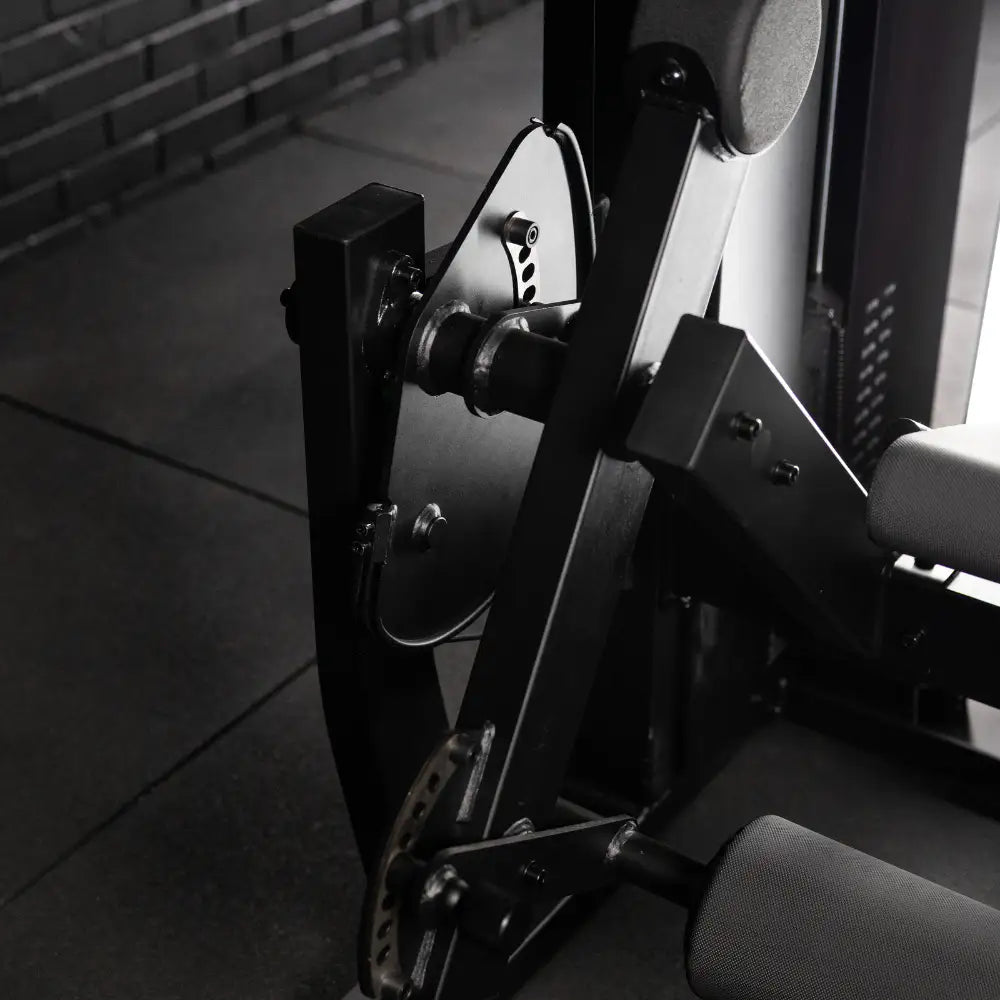 BLK BOX Pin Loaded Leg Extension