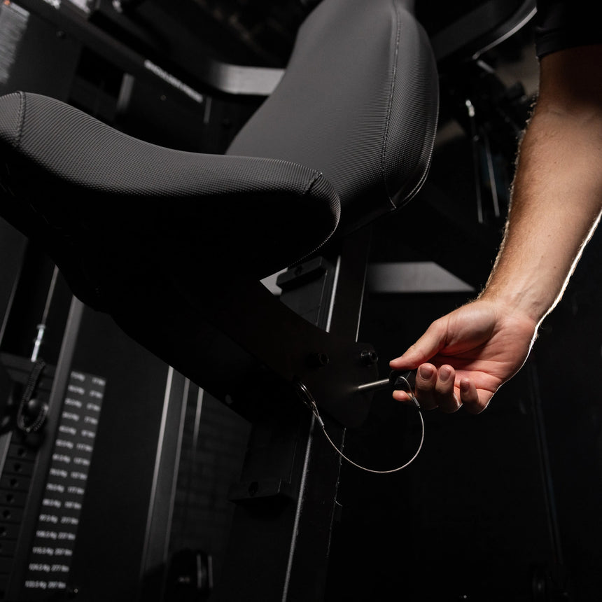 BLK BOX Pin Loaded Shoulder Press Seat Adjustment