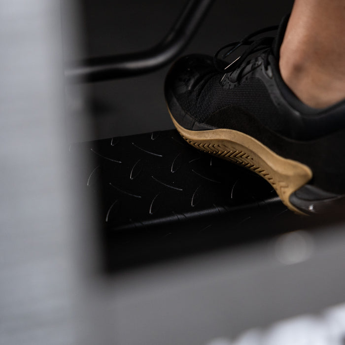 BLK BOX Seated Calf Raise 